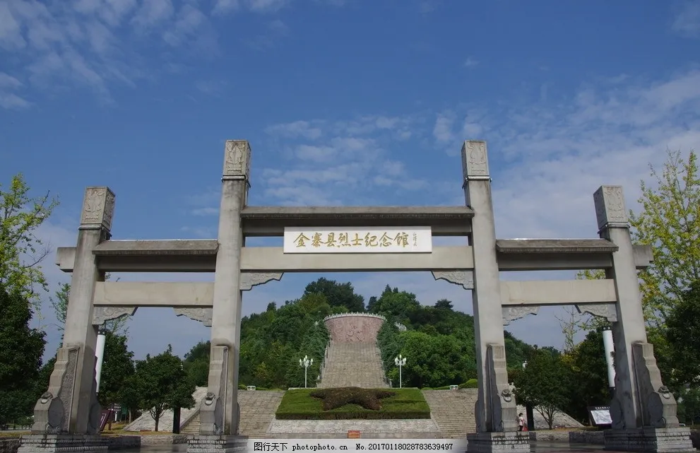 �L����������