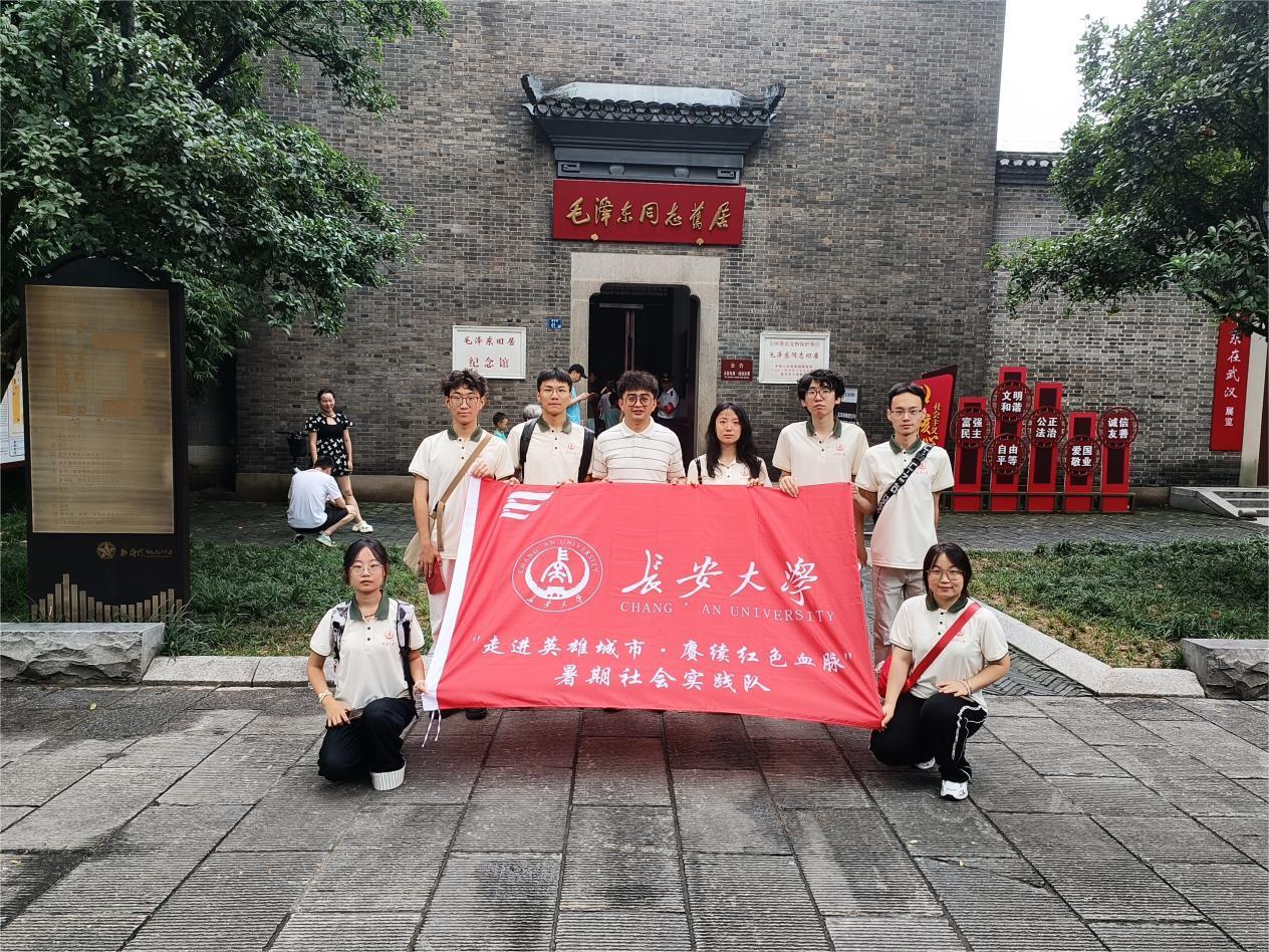 �L����W��������h�����MӢ�۳��У��s�m�tɫѪ�}������������`�o��������