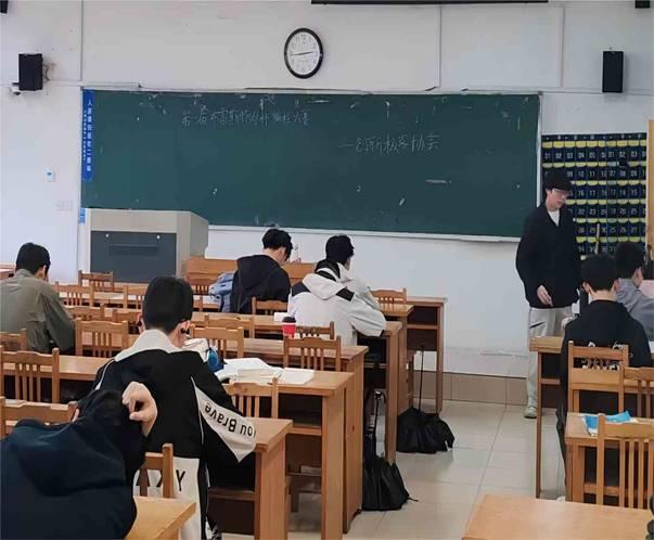 늚��c��ӹ��̌WԺ���O�ͅf������e�е�һ��c�Z�ԡ�����˹��ķ�������̴�ِ