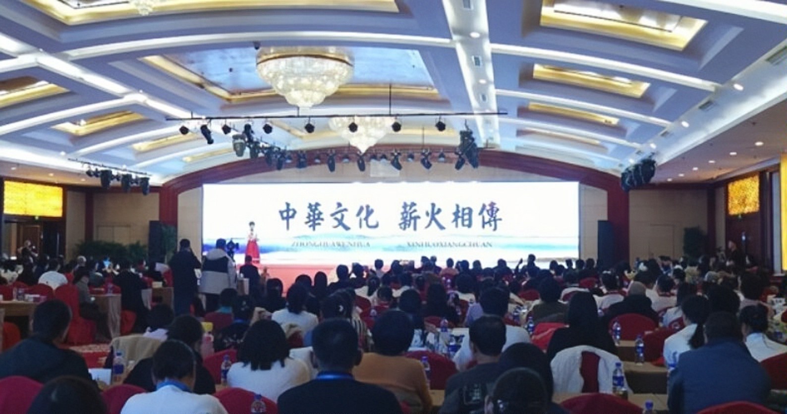 �Ӄ����Ļ����� ̽���A�ǻ�֮��