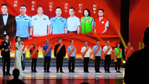 �����縰�B�T���H���������}��ӣ������������R����ӭ���uδ��