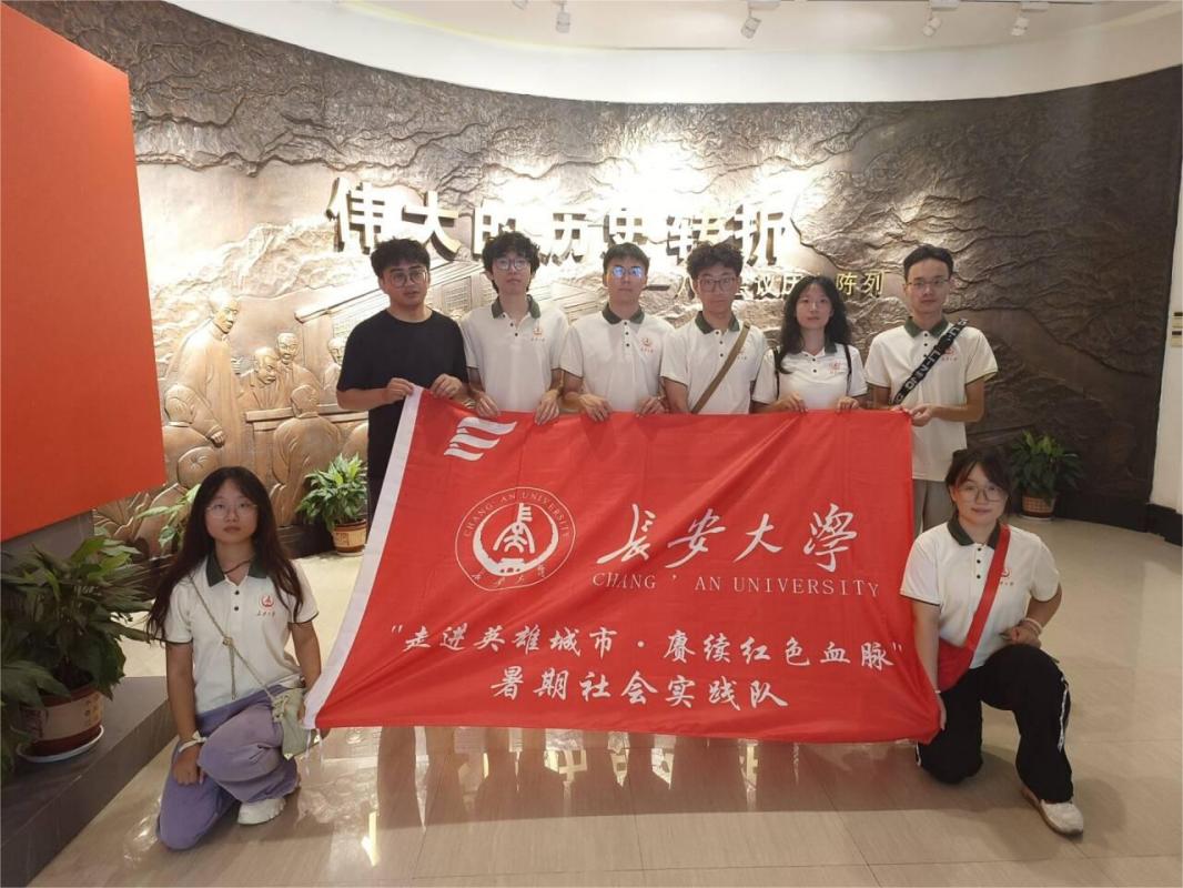 �L����W��������h�����MӢ�۳��У��s�m�tɫѪ�}������������`�o�����ˣ�