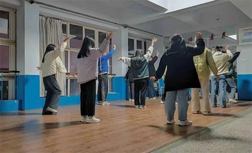 �̎������WԺ�e�k��ጷż��飬������ʡ����}���