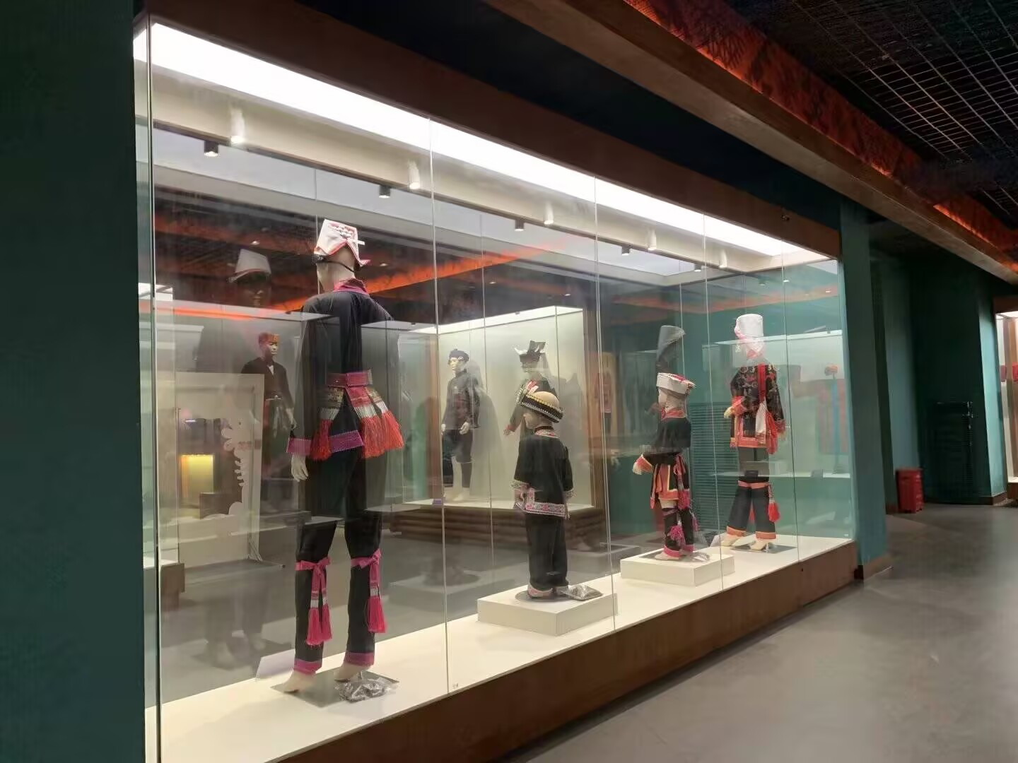 �V������W�Ӻ����С��������笎���������C�����z���x�չŽ�