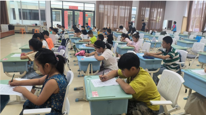 ���|��W�����c��늹��̌WԺ�������ǿ�������ͬ�С�־Ը���v���ƌW�������h�棬�ɏ����׽�����
