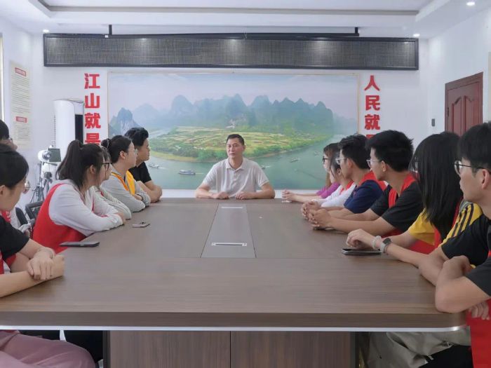 ����������W�����干�š��Ļ�ͬ�ġ����`�F��ǰ�������в�ƺ�����l�������_չ�����Ļ��{��